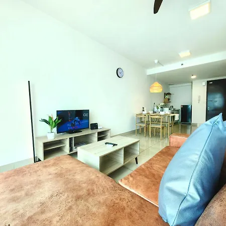 T4 1-10Pax 2Room Trefoil Cozy Home Setia Alam Wifi Exterior photo
