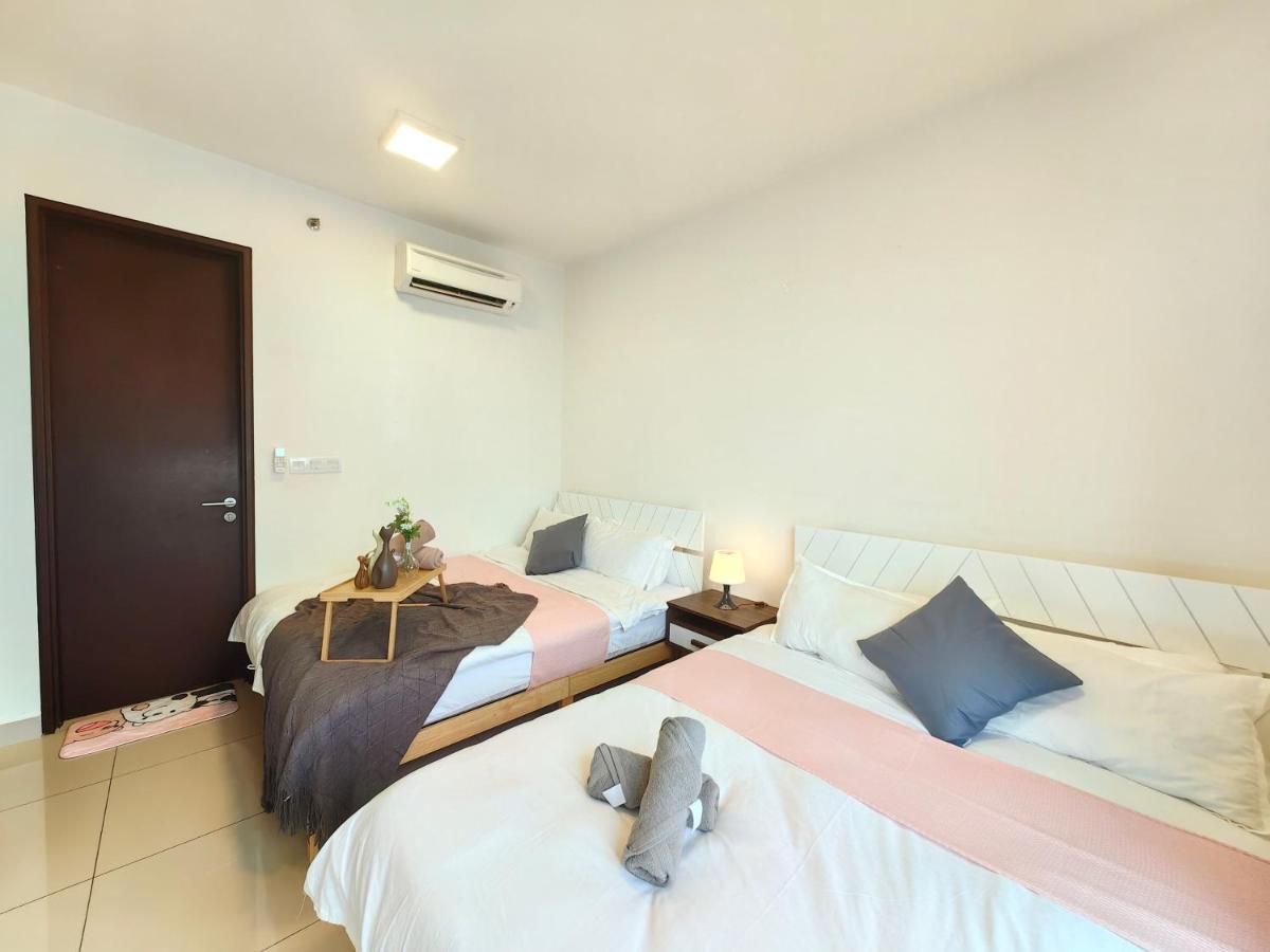 T4 1-10pax 2room Trefoil Cozy Wifi * Setia Alam